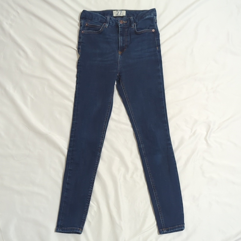 We The Free High Rise Skinny Jeans, Color Dark Wash Size 27
